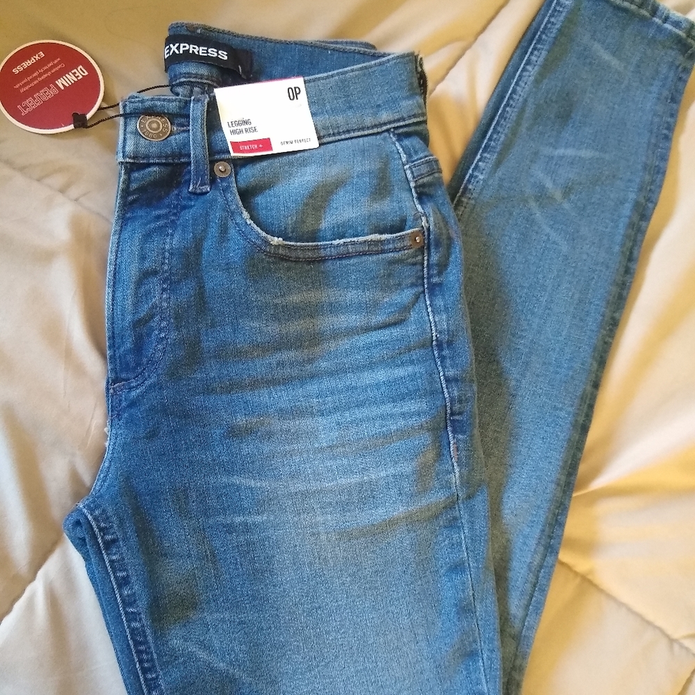 Express high-waisted jeans size 0 petite